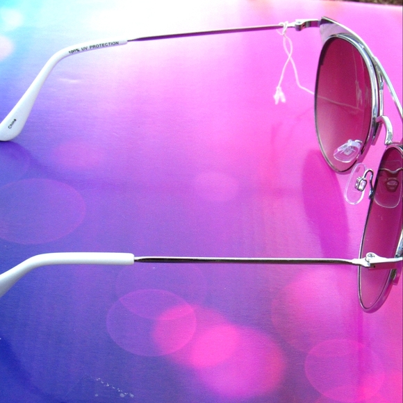 Sunglasses - Picture 3 of 11